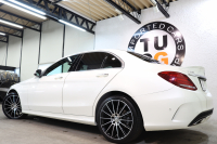 メルセデスベンツ Cクラス C250 ｽﾎﾟｰﾂ ﾚｻﾞｰｴｸｽｸﾙｰｼﾌﾞ&ﾚｰﾀﾞｰｾｰﾌﾃｨPKG ｷｰﾚｽｺﾞｰ 黒本革 HUD HDDﾅﾋﾞTV ﾌﾞﾙﾒｽﾀ BT音楽 ﾊﾞｯｸｶﾒﾗ PTS LEDﾗｲﾄ 自動ﾄﾗﾝｸ ｴｱﾊﾞﾗﾝｽPKG AMGｴｱﾛ&18AW ｴｱｻｽ　2年保証