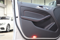 メルセデスベンツ Bクラス B250 4MATIC ｽﾎﾟｰﾂ AMGﾚｻﾞｰｴｸｽｸﾙｰｼﾌﾞ&ﾚｰﾀﾞｰｾｰﾌﾃｨPKG　後期 1ｵｰﾅｰ ｷｰﾚｽｺﾞｰ 黒本革 HDDﾅﾋﾞTV BT音楽 harman/kardon PTS LEDﾗｲﾄ AMGｴｱﾛ&18AW EASY-VARIO PLUS 7AT　2年保証