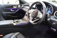 メルセデスベンツ Cクラス C200 AVG AMGﾗｲﾝ ﾚｻﾞｰｴｸｽｸﾙｰｼﾌﾞ&ﾚｰﾀﾞｰｾｰﾌﾃｨPKG　BSG搭載 後期 ｷｰﾚｽｺﾞｰ 黒本革 ﾊﾟﾉﾗﾏSR ﾍｯﾄﾞｱｯﾌﾟD HDDﾅﾋﾞTV ｽﾏﾎ連携 ﾌﾞﾙﾒｽﾀｰ ﾊﾞｯｸｶﾒﾗ PTS LEDﾗｲﾄ ﾊﾝｽﾞﾌﾘｰA AMGｴｱﾛ&18AW ｴｱｻｽ 9AT　2年保証