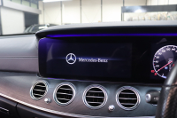 メルセデスベンツ Eクラス E300ｽﾃｰｼｮﾝﾜｺﾞﾝ AVG ｽﾎﾟｰﾂ ｴｸｽｸﾙｰｼﾌﾞ&ﾚｰﾀﾞｰｾｰﾌﾃｨPKG　中期 NEWｽﾃｱﾘﾝｸﾞ ｷｰﾚｽｺﾞｰ 黒本革 ﾊﾟﾉﾗﾏSR ﾍｯﾄﾞｱｯﾌﾟD HDDﾅﾋﾞTV ｽﾏﾎ連携 ﾌﾞﾙﾒｽﾀｰ 360ｶﾒﾗ PTS LEDﾗｲﾄ ﾊﾝｽﾞﾌﾘｰA AMGｴｱﾛ&19AW ﾀﾞｲﾅﾐｯｸS 9AT　2年保証