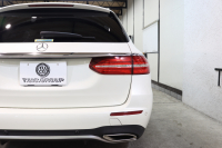 メルセデスベンツ Eクラス E300ｽﾃｰｼｮﾝﾜｺﾞﾝ AVG ｽﾎﾟｰﾂ ｴｸｽｸﾙｰｼﾌﾞ&ﾚｰﾀﾞｰｾｰﾌﾃｨPKG　中期 NEWｽﾃｱﾘﾝｸﾞ ｷｰﾚｽｺﾞｰ 黒本革 ﾊﾟﾉﾗﾏSR ﾍｯﾄﾞｱｯﾌﾟD HDDﾅﾋﾞTV ｽﾏﾎ連携 ﾌﾞﾙﾒｽﾀｰ 360ｶﾒﾗ PTS LEDﾗｲﾄ ﾊﾝｽﾞﾌﾘｰA AMGｴｱﾛ&19AW ﾀﾞｲﾅﾐｯｸS 9AT　2年保証