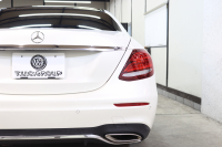 メルセデスベンツ Eクラス E250 AVG ｽﾎﾟｰﾂ ﾚｻﾞｰｴｸｽｸﾙｰｼﾌﾞ&ﾚｰﾀﾞｰｾｰﾌﾃｨPKG　ｷｰﾚｽｺﾞｰ 黒本革 ﾊﾟﾉﾗﾏSR HDDﾅﾋﾞTV ｽﾏﾎ連携 ﾌﾞﾙﾒｽﾀｰ 360ｶﾒﾗ PTS LEDﾗｲﾄ ﾊﾝｽﾞﾌﾘｰA AMGｴｱﾛ&19AW ﾀﾞｲﾅﾐｯｸS 9AT　2年保証