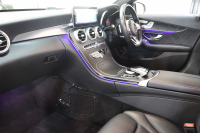 メルセデスベンツ Cクラス C200 4MATIC AVG AMGﾗｲﾝ ﾚｰﾀﾞｰｾｰﾌﾃｨPKG　BSG搭載 後期 ｷｰﾚｽｺﾞｰ 黒革 HDDﾅﾋﾞTV ｽﾏﾎ連携 ﾊﾞｯｸｶﾒﾗ PTS LEDﾗｲﾄ AMGｴｱﾛ&18AW ﾀﾞｲﾅﾐｯｸS ｴｱｻｽ 9AT　2年保証