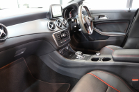 AMG CLAクラス CLA45 4MATIC ｱﾄﾞﾊﾞﾝｽﾄﾞ&ﾚｰﾀﾞｰｾｰﾌﾃｨPKG　1ｵｰﾅｰ 黒本革 HDDﾅﾋﾞTV BT音楽 harman/kardon ﾊﾞｯｸｶﾒﾗ PTS ｷｾﾉﾝ AMG専用装備&ﾁｭｰﾆﾝｸﾞ 7AT　2年保証