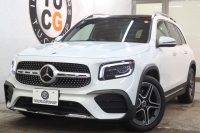 メルセデスベンツ GLB GLB200d 4MATIC AMGﾗｲﾝ AMGﾚｻﾞｰｴｸｽｸﾙｰｼﾌﾞ&ﾅﾋﾞｹﾞｰｼｮﾝ&ﾚｰﾀﾞｰｾｰﾌﾃｨPKG　ｷｰﾚｽｺﾞｰ 赤/黒本革 ﾊﾟﾉﾗﾏSR ﾍｯﾄﾞｱｯﾌﾟD MBUXﾅﾋﾞTV ｽﾏﾎ連携 360ｶﾒﾗ PTS LEDﾗｲﾄ ﾊﾝｽﾞﾌﾘｰA AMGｴｱﾛ&19AW ﾜｲﾔﾚｽ充電 8AT　新車保証継承可