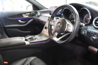 メルセデスベンツ Cクラス C220dｽﾃｰｼｮﾝﾜｺﾞﾝ AVG AMGﾗｲﾝ ﾚｰﾀﾞｰｾｰﾌﾃｨPKG　後期 MEｺﾈｸﾄ ｷｰﾚｽｺﾞｰ 黒革 HDDﾅﾋﾞTV ｽﾏﾎ連携 ﾊﾞｯｸｶﾒﾗ PTS LEDﾗｲﾄ 自動Rｹﾞｰﾄ AMGｴｱﾛ&18AW ｴｱｻｽ 9AT　2年保証