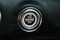 メルセデスベンツ Eクラス E200 AVG AMGﾗｲﾝ ｴｸｽｸﾙｰｼﾌﾞ&ﾚｰﾀﾞｰｾｰﾌﾃｨPKG　BSG搭載 中期 NEWｽﾃｱﾘﾝｸﾞ ｷｰﾚｽｺﾞｰ 黒本革 ﾍｯﾄﾞｱｯﾌﾟD HDDﾅﾋﾞTV ｽﾏﾎ連携 ﾌﾞﾙﾒｽﾀｰ 360ｶﾒﾗ PTS LEDﾗｲﾄ 自動ﾄﾗﾝｸ AMGｴｱﾛ&19AW 9AT　2年保証