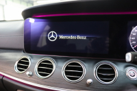 メルセデスベンツ Eクラス E200 AVG AMGﾗｲﾝ ｴｸｽｸﾙｰｼﾌﾞ&ﾚｰﾀﾞｰｾｰﾌﾃｨPKG　BSG搭載 中期 NEWｽﾃｱﾘﾝｸﾞ ｷｰﾚｽｺﾞｰ 黒本革 ﾍｯﾄﾞｱｯﾌﾟD HDDﾅﾋﾞTV ｽﾏﾎ連携 ﾌﾞﾙﾒｽﾀｰ 360ｶﾒﾗ PTS LEDﾗｲﾄ 自動ﾄﾗﾝｸ AMGｴｱﾛ&19AW 9AT　2年保証