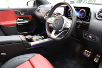 メルセデスベンツ GLA GLA200d 4MATIC AMGﾗｲﾝ AMGﾚｻﾞｰｴｸｽｸﾙｰｼﾌﾞ&ｱﾄﾞﾊﾞﾝｽﾄﾞ&ﾅﾋﾞｹﾞｰｼｮﾝ&ﾚｰﾀﾞｰｾｰﾌﾃｨPKG　ｷｰﾚｽｺﾞｰ 赤/黒本革 ﾊﾟﾉﾗﾏSR ﾍｯﾄﾞｱｯﾌﾟD MBUXﾅﾋﾞTV BT音楽 ｱﾄﾞﾊﾞﾝｽﾄﾞｻｳﾝﾄﾞ 360ｶﾒﾗ PTS LEDﾗｲﾄ ﾊﾝｽﾞﾌﾘｰA AMGｴｱﾛ&20AW 8AT　2年保証