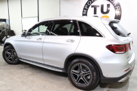 メルセデスベンツ GLC GLC220d 4MATIC AMGﾗｲﾝ ﾚｻﾞｰｴｸｽｸﾙｰｼﾌﾞ&ﾚｰﾀﾞｰｾｰﾌﾃｨPKG　後期 ｷｰﾚｽｺﾞｰ 黒本革 ﾍﾞﾝﾁﾚｰﾀｰ ﾊﾟﾉﾗﾏSR ﾍｯﾄﾞｱｯﾌﾟD MBUXﾅﾋﾞTV BT音楽 ﾌﾞﾙﾒｽﾀｰ 360ｶﾒﾗ PTS LEDﾗｲﾄ ﾊﾝｽﾞﾌﾘｰA AMGｴｱﾛ&19AW ｴｱｻｽ 9AT　2年保証