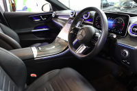 メルセデスベンツ Cクラス C220d ｽﾃｰｼｮﾝﾜｺﾞﾝ AVG AMGﾗｲﾝ ﾚｻﾞｰｴｸｽｸﾙｰｼﾌﾞ&ﾍﾞｰｼｯｸ&ﾚｰﾀﾞｰｾｰﾌﾃｨPKG　ISG搭載 1ｵｰﾅｰ ｷｰﾚｽｺﾞｰ 黒本革 ﾊﾟﾉﾗﾏSR ﾍｯﾄﾞｱｯﾌﾟD MBUXﾅﾋﾞTV ｽﾏﾎ連携 360ｶﾒﾗ PTS LEDﾗｲﾄ 自動Rｹﾞｰﾄ AMGｴｱﾛ&18AW 9AT　2年保証
