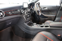 AMG GLA GLA45 4MATIC ｴﾃﾞｨｼｮﾝ1 ﾚｰﾀﾞｰｾｰﾌﾃｨPKG　300台限定車 黒本革 HDDﾅﾋﾞTV ﾊﾞｯｸｶﾒﾗ PTS ｷｾﾉﾝﾗｲﾄ 自動Rｹﾞｰﾄ AMG専用装備&ﾁｭｰﾆﾝｸﾞ 専用ｴｱﾛ&ﾃﾞｶｰﾙ 7AT　2年保証