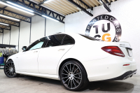 AMG Eクラス E43 4MATIC ﾚｰﾀﾞｰｾｰﾌﾃｨPKG　ｷｰﾚｽｺﾞｰ 黒本革 ﾊﾟﾉﾗﾏSR ﾍｯﾄﾞｱｯﾌﾟD HDDﾅﾋﾞTV ｽﾏﾎ連携 ﾌﾞﾙﾒｽﾀｰ 360ｶﾒﾗ PTS LEDﾗｲﾄ ﾊﾝｽﾞﾌﾘｰA AMG専用装備&ﾁｭｰﾆﾝｸﾞ ﾀﾞｲﾅﾐｯｸS 9AT　2年保証