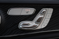 AMG Cクラス C63 ﾚｰﾀﾞｰｾｰﾌﾃｨPKG　ｷｰﾚｽｺﾞｰ 黒本革 ｼｰﾄﾋｰﾀｰ HDDﾅﾋﾞTV BT音楽 ﾊﾞｯｸｶﾒﾗ PTS LEDﾗｲﾄ 自動ﾄﾗﾝｸ AMG専用装備&ﾁｭｰﾆﾝｸﾞ 7AT　2年保証