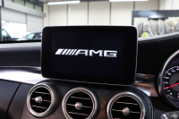 AMG Cクラス C63 ﾚｰﾀﾞｰｾｰﾌﾃｨPKG　ｷｰﾚｽｺﾞｰ 黒本革 ｼｰﾄﾋｰﾀｰ HDDﾅﾋﾞTV BT音楽 ﾊﾞｯｸｶﾒﾗ PTS LEDﾗｲﾄ 自動ﾄﾗﾝｸ AMG専用装備&ﾁｭｰﾆﾝｸﾞ 7AT　2年保証