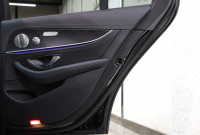 メルセデスベンツ Eクラス E220d AVG ｽﾎﾟｰﾂ ﾚｻﾞｰｴｸｽｸﾙｰｼﾌﾞ&ﾚｰﾀﾞｰｾｰﾌﾃｨPKG　ｷｰﾚｽｺﾞｰ 黒本革 ｼｰﾄﾋｰﾀｰ ﾊﾟﾉﾗﾏSR ﾍｯﾄﾞｱｯﾌﾟD HDDﾅﾋﾞTV ｽﾏﾎ連携 360ｶﾒﾗ PTS LEDﾗｲﾄ 自動ﾄﾗﾝｸ AMGｴｱﾛ&19AW ﾀﾞｲﾅﾐｯｸS 9AT　2年保証