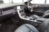 メルセデスベンツ SLKクラス SLK200 ｴｸｽｸﾙｰｼﾌﾞ AMGｽﾎﾟｰﾂ&ﾚｰﾀﾞｰｾｰﾌﾃｨPKG　中期 1ｵｰﾅｰ 黒本革 ｴｱｽｶｰﾌ ﾏｼﾞｯｸｽｶｲR HDDﾅﾋﾞTV BT音楽 PTS DSRC ｷｾﾉﾝ AMGｴｱﾛ&18AW ｴｱｶﾞｲﾄﾞ ﾊﾟﾄﾞﾙｼﾌﾄ 7AT　2年保証