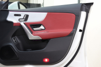 メルセデスベンツ CLAクラス CLA200d AMGﾗｲﾝ ﾚｻﾞｰｴｸｽｸﾙｰｼﾌﾞ&ｱﾄﾞﾊﾞﾝｽﾄﾞ&ﾅﾋﾞｹﾞｰｼｮﾝ&ﾚｰﾀﾞｰｾｰﾌﾃｨPKG　ｷｰﾚｽｺﾞｰ 赤/黒本革 ﾊﾟﾉﾗﾏSR ﾍｯﾄﾞｱｯﾌﾟD MBUXﾅﾋﾞTV BT音楽 ｱﾄﾞﾊﾞﾝｽﾄﾞｻｳﾝﾄﾞ 360ｶﾒﾗ PTS LEDﾗｲﾄ AMGｴｱﾛ&18AW ﾜｲﾔﾚｽ充電 8AT　2年保証