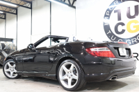 メルセデスベンツ SLKクラス SLK200 ｴｸｽｸﾙｰｼﾌﾞ AMGｽﾎﾟｰﾂ&ﾚｰﾀﾞｰｾｰﾌﾃｨPKG　後期最終 ｷｰﾚｽｺﾞｰ 黒本革 ｴｱｽｶｰﾌ HDDﾅﾋﾞTV&ｷｬﾝｾﾗｰ BT音楽 Bｶﾒﾗ PTS ｷｾﾉﾝﾗｲﾄ AMGｴｱﾛ&18AW ｴｱｶﾞｲﾄﾞ ﾊﾟﾄﾞﾙｼﾌﾄ ﾚｯﾄﾞｼｰﾄﾍﾞﾙﾄ 9AT　2年保証