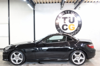 メルセデスベンツ SLKクラス SLK200 ｴｸｽｸﾙｰｼﾌﾞ AMGｽﾎﾟｰﾂ&ﾚｰﾀﾞｰｾｰﾌﾃｨPKG　後期最終 ｷｰﾚｽｺﾞｰ 黒本革 ｴｱｽｶｰﾌ HDDﾅﾋﾞTV&ｷｬﾝｾﾗｰ BT音楽 Bｶﾒﾗ PTS ｷｾﾉﾝﾗｲﾄ AMGｴｱﾛ&18AW ｴｱｶﾞｲﾄﾞ ﾊﾟﾄﾞﾙｼﾌﾄ ﾚｯﾄﾞｼｰﾄﾍﾞﾙﾄ 9AT　2年保証