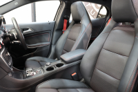 AMG GLA GLA45 4MATIC ﾚｰﾀﾞｰｾｰﾌﾃｨPKG　後期 ｷｰﾚｽｺﾞｰ 黒本革 SR HDDﾅﾋﾞTV ｽﾏﾎ連携 ﾊﾞｯｸｶﾒﾗ PTS LEDﾍｯﾄﾞﾗｲﾄ 自動Rｹﾞｰﾄ&ﾊﾝｽﾞﾌﾘｰA AMG専用装備&ﾁｭｰﾆﾝｸﾞ AMGｴｱﾛ&19AW 7AT　2年保証
